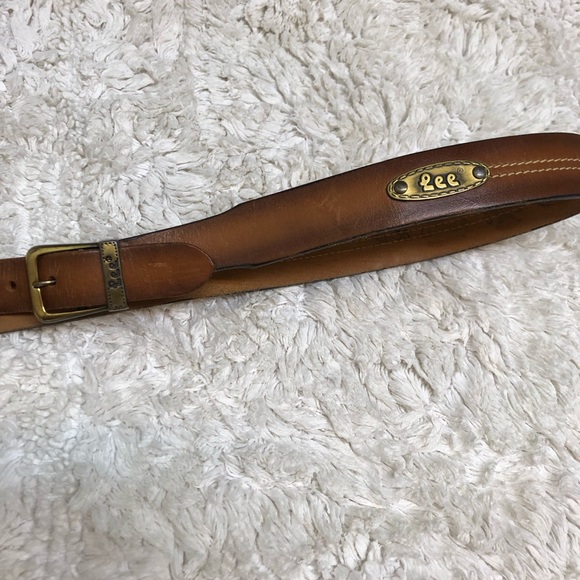 Men’s Lee leather belt preowned size 34-36. Bundle to save shipping. USA NYC Lee - Picture 15 of 16